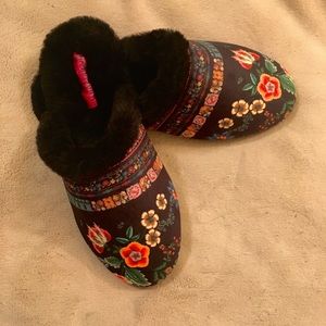 Johnny Was Ardell Slippers size 9